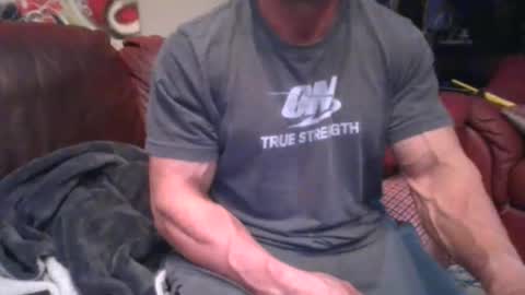 MUSCLEGOD online show from 7, 4, 2026