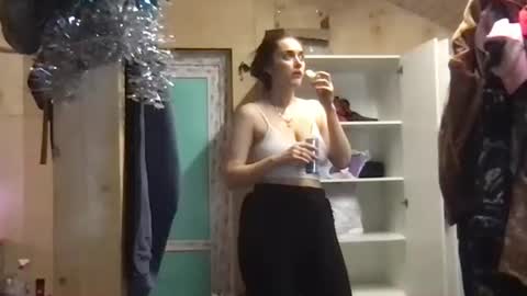 Queen of Pain online show from 25, 12, 2024