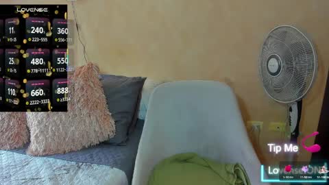 psique_naughty2 online show from 25, 3, 2026