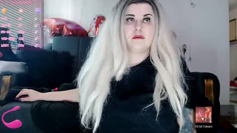 Snapshot of psychobitch69 chatting on 4, 3, 2025 OlivePsy online show from 4, 3, 2025