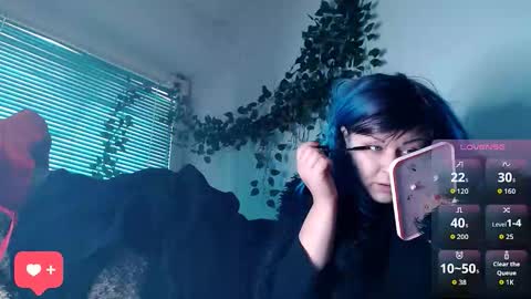 Snapshot of psychobitch69 chatting on 28, 11, 2025 OlivePsy online show from 28, 11, 2025