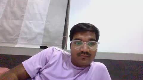 Snapshot of ptl1711 chatting on 17, 4, 2026 ptl1711 online show from 17, 4, 2026
