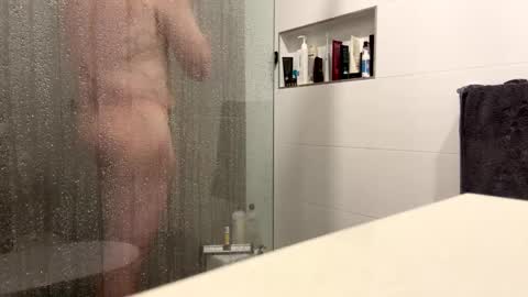 Snapshot of puffiest chatting on 14, 1, 2025 puffiest online show from 14, 1, 2025