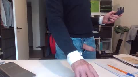 Snapshot of puffiest chatting on 10, 9, 2025 puffiest online show from 10, 9, 2025