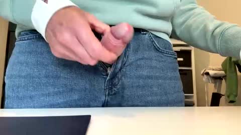 Snapshot of puffiest chatting on 21, 10, 2025 puffiest online show from 21, 10, 2025