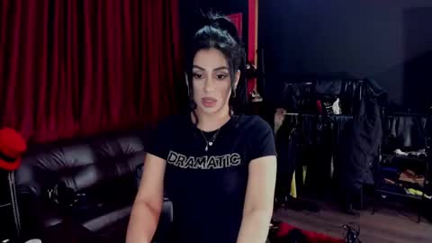 MissPuffyLove online show from 6, 2, 2025