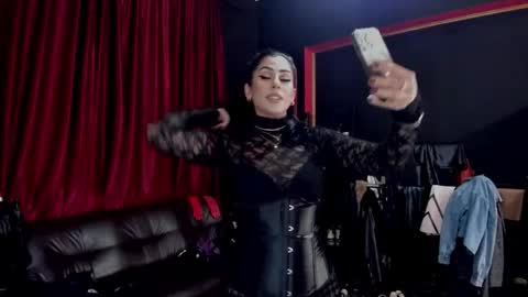 MissPuffyLove online show from 7, 10, 2025