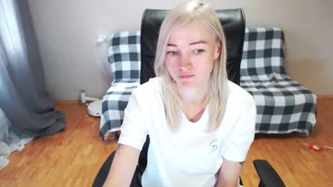 Polly online show from 10, 9, 2025