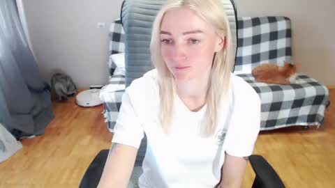 Polly online show from 1, 4, 2026