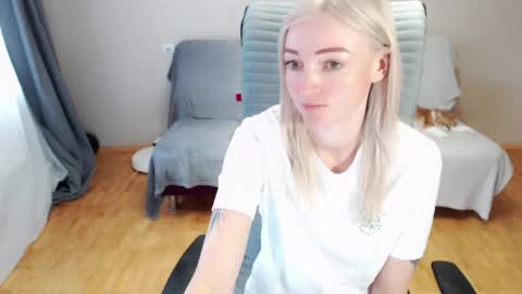 Polly online show from 19, 4, 2026