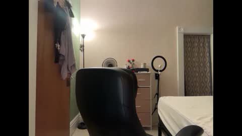 Pumpkin bunny online show from 11, 11, 2025