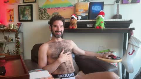 Snapshot of pupscritch chatting on 17, 12, 2025 Pup Scritch online show from 17, 12, 2025