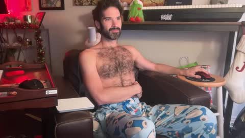 Snapshot of pupscritch chatting on 18, 12, 2025 Pup Scritch online show from 18, 12, 2025