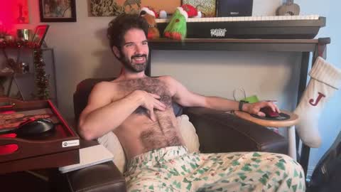 Snapshot of pupscritch chatting on 19, 12, 2025 Pup Scritch online show from 19, 12, 2025