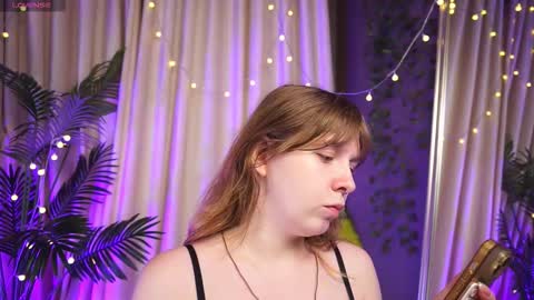 constant schedule Wednesday  Friday  Saturday  Sunday  The Rosemarie online show from 10, 9, 2025