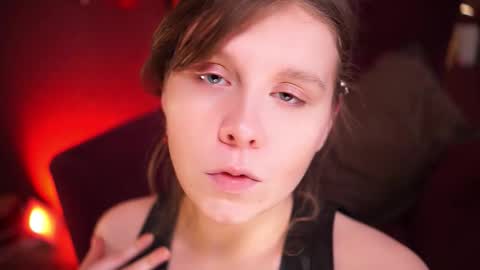 constant schedule Wednesday  Friday  Saturday  Sunday  The Rosemarie online show from 14, 2, 2026