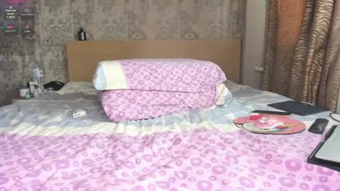 Snapshot of purebeautie chatting on 7, 5, 2026 Katty online show from 7, 5, 2026