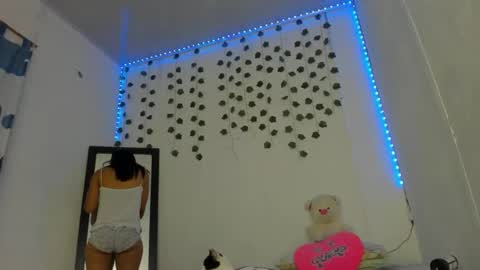 Snapshot of purefire2000 chatting on 11, 10, 2025 purefire2000 online show from 11, 10, 2025