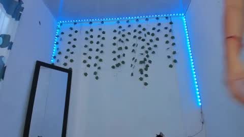 Snapshot of purefire2000 chatting on 18, 11, 2025 purefire2000 online show from 18, 11, 2025