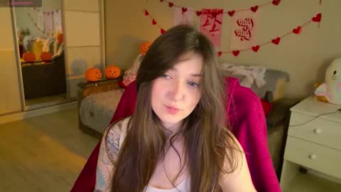 Bella online show from 5, 11, 2025