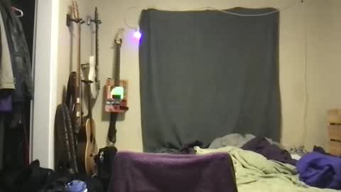 Purple online show from 16, 10, 2025