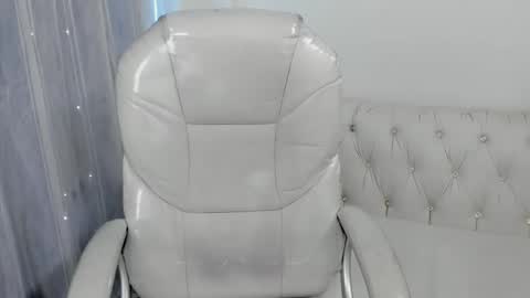 Anna  online show from 12, 2, 2025