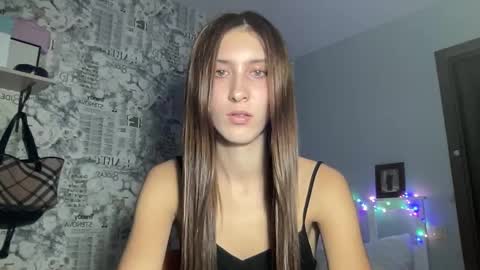 Snapshot of pussygir007 chatting on 25, 12, 2024 pussygirl007 online show from 25, 12, 2024