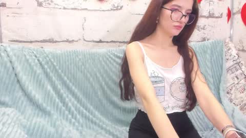 pussykatt_girl online show from 6, 2, 2025