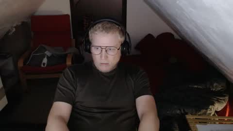 pussylovercb online show from 2, 10, 2025