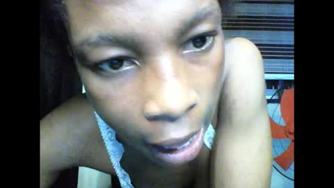 Snapshot of pussyxxjuice chatting on 10, 9, 2025 pussyxxjuice online show from 10, 9, 2025