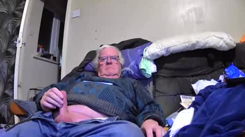 Genital sucker online show from 10, 1, 2026