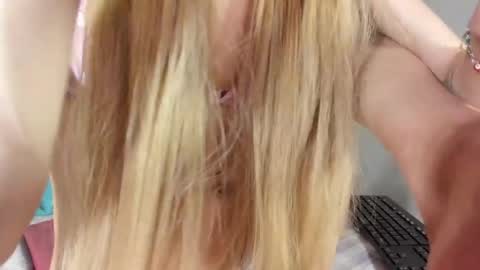 Snapshot of putinna chatting on 6, 6, 2026 Pau Manchita online show from 6, 6, 2026