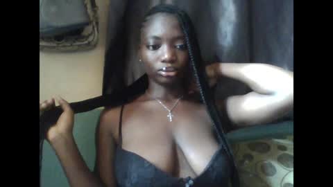 Snapshot of pweedy_ora chatting on 9, 5, 2026 ora online show from 9, 5, 2026