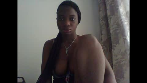 Snapshot of pweedy_ora chatting on 13, 5, 2026 ora online show from 13, 5, 2026