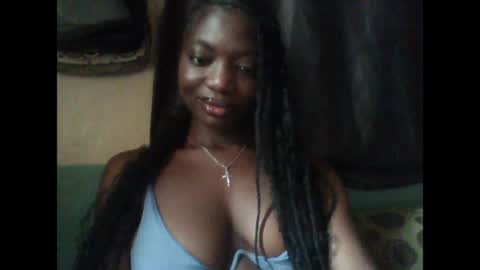 Snapshot of pweedy_ora chatting on 19, 6, 2026 ora online show from 19, 6, 2026