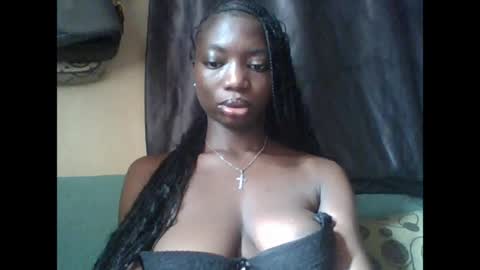 Snapshot of pweedy_ora chatting on 21, 6, 2026 ora online show from 21, 6, 2026