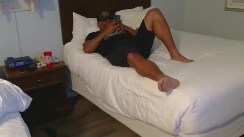 Snapshot of pwnst3rz chatting on 20, 12, 2024 pwnst3rz online show from 20, 12, 2024