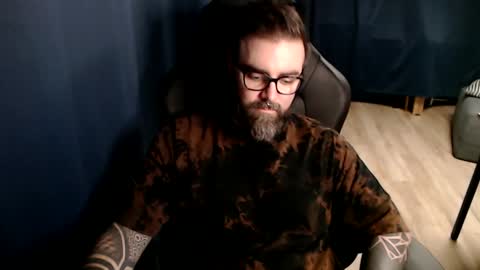 Snapshot of pyroxen chatting on 4, 11, 2025 Yog Sothoth online show from 4, 11, 2025