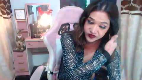 Queen Agatha online show from 6, 10, 2025