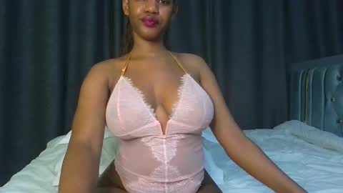 queen321850 online show from 8, 4, 2026