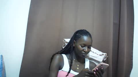 Snapshot of queen_0012 chatting on 7, 6, 2026 asher online show from 7, 6, 2026