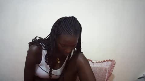 Snapshot of queen_0012 chatting on 11, 6, 2026 asher online show from 11, 6, 2026