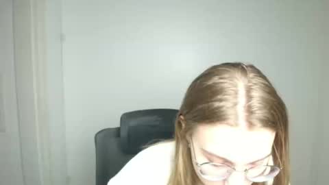 Amelie online show from 14, 2, 2026