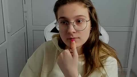 Amelie online show from 15, 4, 2026