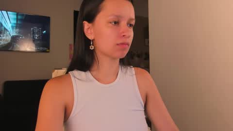 Snapshot of queen_andromeda chatting on 4, 3, 2025 queen_andromeda online show from 4, 3, 2025