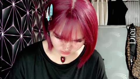Snapshot of queen_elicktra chatting on 9, 7, 2026 JOY online show from 9, 7, 2026