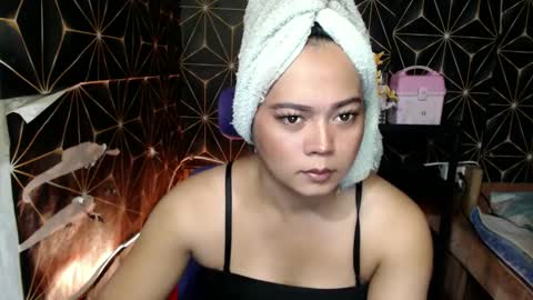 Snapshot of queen_ennah chatting on 7, 1, 2025 queen_ennah online show from 7, 1, 2025