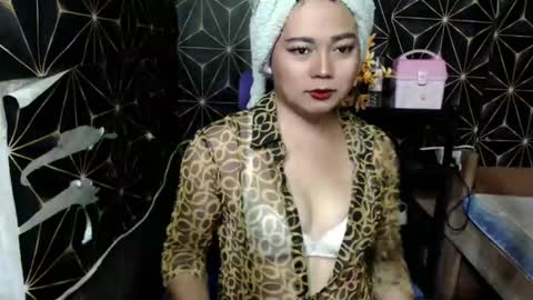 Snapshot of queen_ennah chatting on 9, 1, 2025 queen_ennah online show from 9, 1, 2025