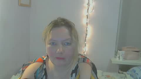 queen_jane8 online show from 16, 12, 2024
