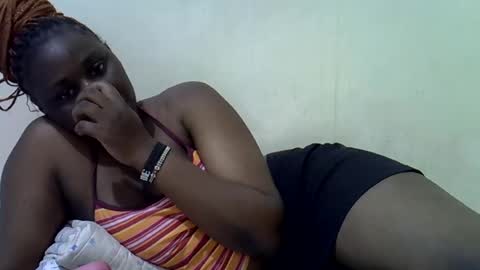 queen_leilla online show from 15, 6, 2026